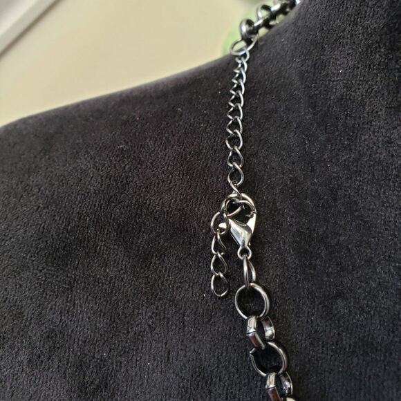 Womens Silver Three Dramatically Oil Spill Rhinestones Bib Necklace - Picture 6 of 6